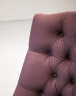 نمایی از صندلی کلودیا از زاویه خیلی نزدیک
