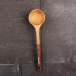 نمای دیگری از ملاقه دو رنگ چوبارو LD06